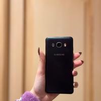 Samsung galaxy j5 2016