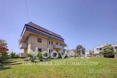 Appartamento di 133 m² con 3 locali e box auto a M