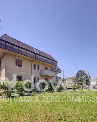 Appartamento di 133 m² con 3 locali e box auto a M