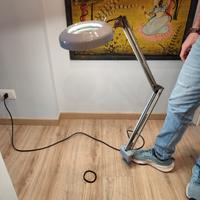 Lampada con lente della Rimsa 