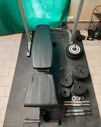 Home gym con pesi da 2kg e 1 kg