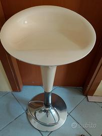 6 sgabelli bianchi  con manopola sali scendi