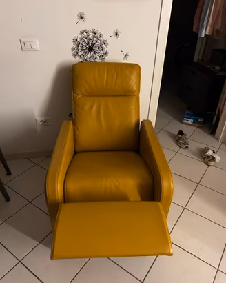 Poltrona color Senape