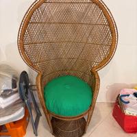 sedia pavone e cuscino in bambù