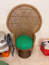 sedia pavone e cuscino in bambù