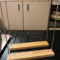 Espositore per collane, nuovo.