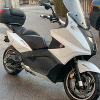 GILERA GP 800 del 2009