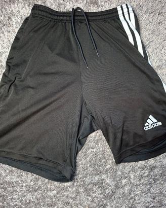 Pantaloncini Adidas neri Aeroready con strisce bia