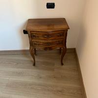 Comodini di antiquariato