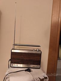 Radio Transistors Irradio modello
9200 MW/UKW