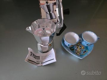Set da caffè nuovo