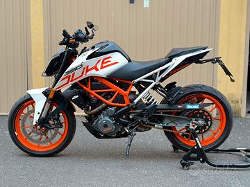 KTM DUKE 390