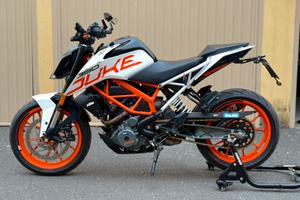 KTM DUKE 390