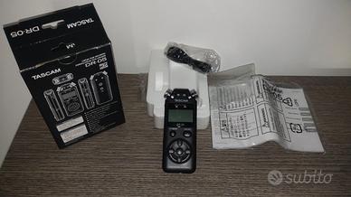 Registratore audio professionale Tascam DR-05