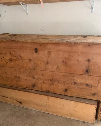 Antico mobile per il grano