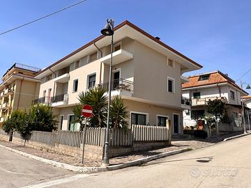 Casa singola su più piani classe A - 660 mq circa