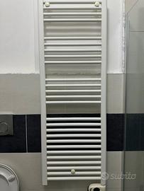 Scaldasalviette elettrico bianco