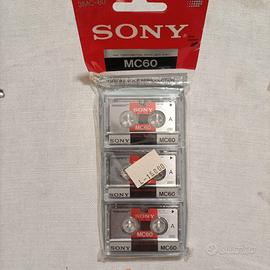 3 microcassette sony in conf originale