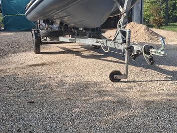 carrello messo a nuovo  trasporto  barche
