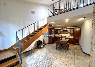 CENTRALISSIMO APPARTAMENTO 2 CAMERE IN DUPLEX