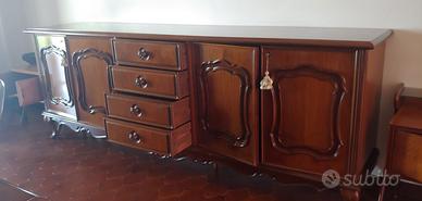 credenza bassa in stile