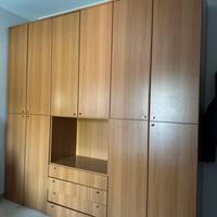 Armadio a 3 battenti