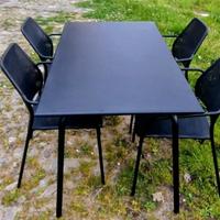 Tavolo e sedie in ferro  marca deghi