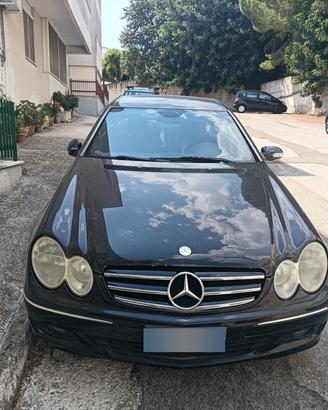 Mercedes CLK 220 cdi coupé 