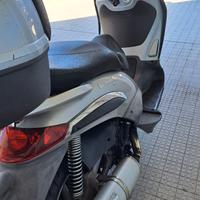 Piaggio Beverly 500