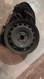 4 Cerchi Ferro Dacia Sandero R15