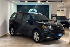 Mahindra XUV500 2.2 16V FWD W8