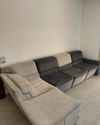 Divano Modulare Bicolor con Chaise Longue/Pouf