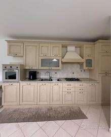 Cucina completa di elettrodomestici 4.10mt
