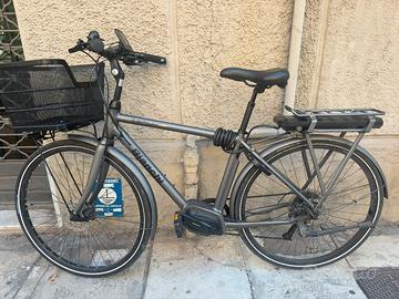Bici elettrica Bianchi e-Spillo Luxury + accessori