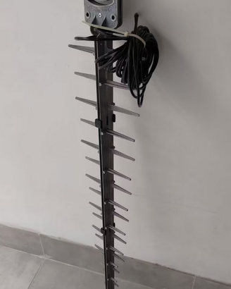 Antenna LTE Poynting A-LPDA-0092, Freq 692-3800