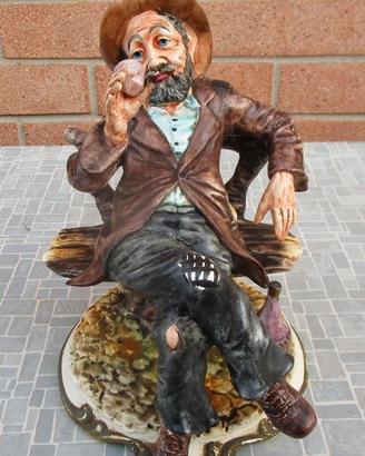 statuetta ceramica di bassano "uomo con fiaschetta