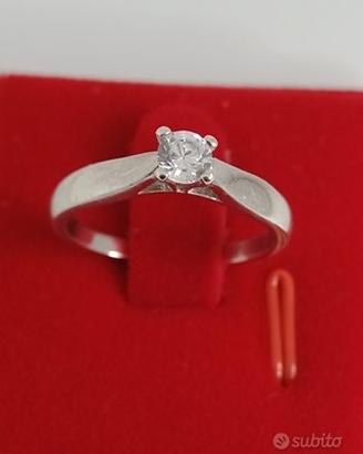 Anello solitario argento