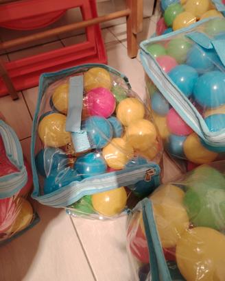 tenda e palline gioco