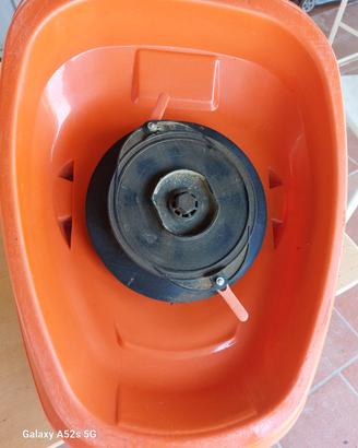 TAGLIA ERBA BLACK AND DECKER A  FILO