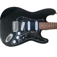 Chitarra elettrica autografata dai Rolling Stones