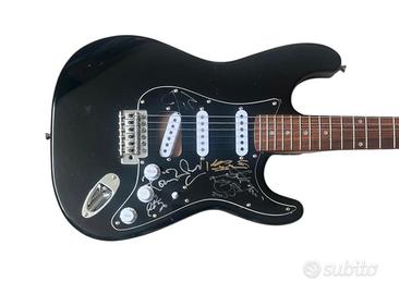 Chitarra elettrica autografata dai Rolling Stones