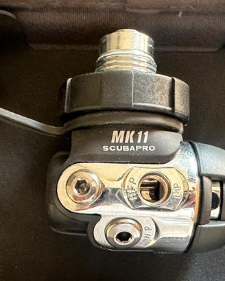 Scubapro MK11 DIN 300 bar- Nuovo di zecca