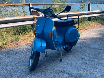 Vespa px 125 conservata e con pochi km.
