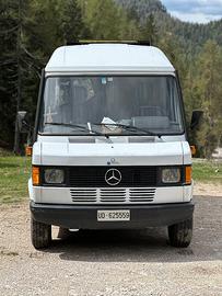 Mercedes T1 308D