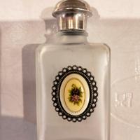 piccola bottiglia di profumo vintage, vuota.