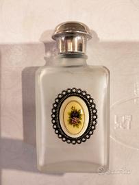 piccola bottiglia di profumo vintage, vuota.