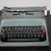 Olivetti Studio 44 - Macchina da Scrivere Vintage