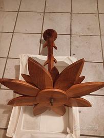 Lampadario in legno