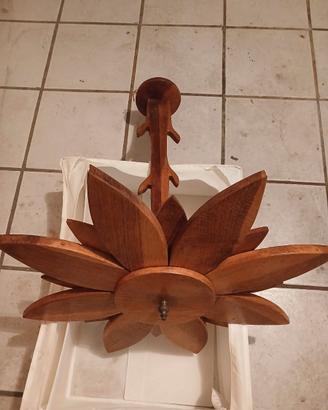 Lampadario in legno