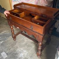 Scrivania -secretaire in noce